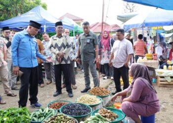 Pedagang Pasar Sungai Limau
