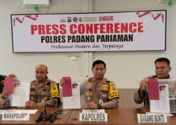 Polres Padang Pariaman menetapkan MJ sebagai tersangka dalam perintangan kasus penyidikan kasus pembunuhan gadis penjual gorengan oleh Indra. 