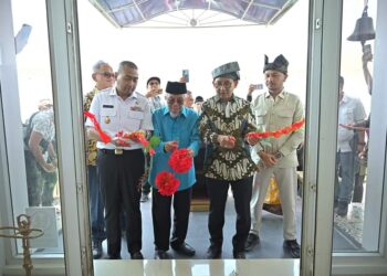 Plt Gubernur Sumbar Audy Joinaldy Dampingi Menbud Fadli Zon dalam Peresmian Museum Sastra Indonesia