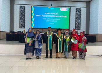 6 Doktor Sampaikan Orasi Ilmiah, Total Sudah 18 Dosen Kemenkes Poltekkes Padang Tamatan S3
