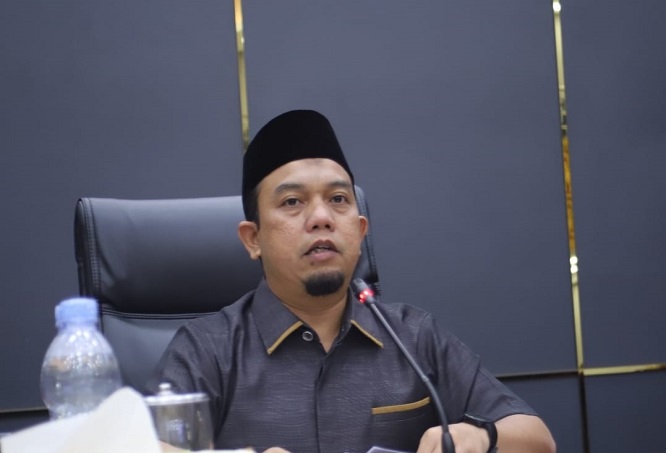 Ketua DPRD Kota Padang, Muharlion mengatakan belum ada anggota DPRD Kota Padang yang mengajukan cuti untuk ikut kampanye Pilkada 2024.