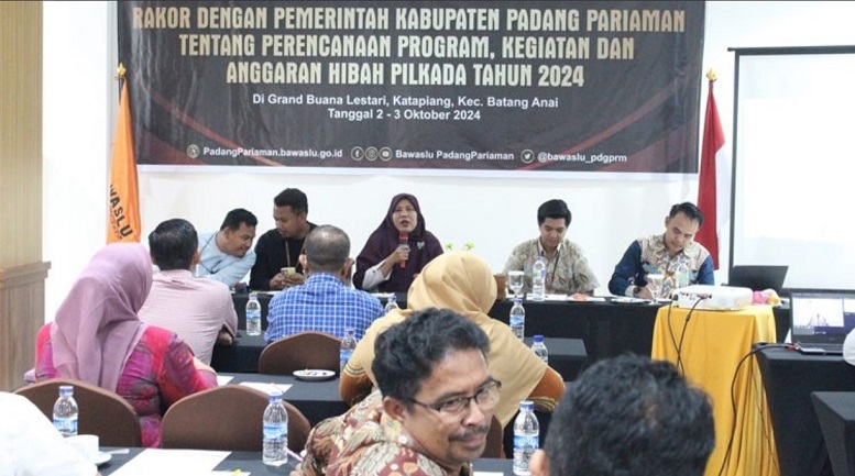 Bawaslu Kabupaten Padang Pariaman bersama Pemerintah Kabupaten menggelar rapat koordinasi terkait revisi anggaran Pilkada 2024.