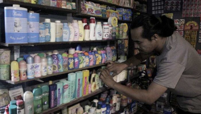 Bang Kapsul Si Pengepul Barang Jadul