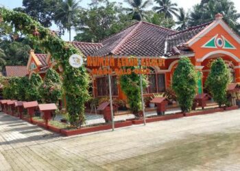 Rumah Lebah Kelulut, Sudah Kantongi Izin BPOM dan Punya Labor Sendiri