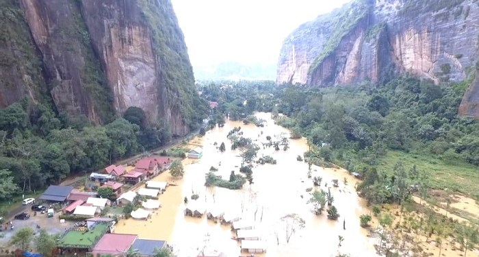 Sejumlah nagari di Kecamatan Harua dilanda banjir usai dilanda hujan deras, termasuk kawasan wisata Lembah Harau.