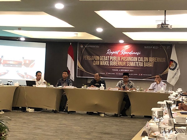 Komisi Pemilihan Umum  Sumatera Barat atau KPU Sumbar menggelar rapat koordinasi persiapan debat Pilkada Serentak 2024.