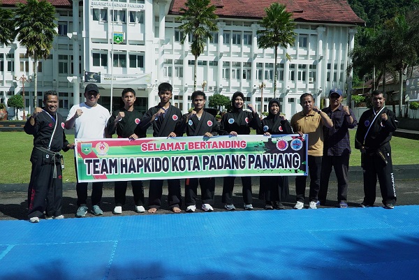 Enam atlet Hapkido Padang Panjang mengikuti Kejuaran Nasional (Kejurnas) di Kota Semarang, 9-11 November 2024 mendatang.