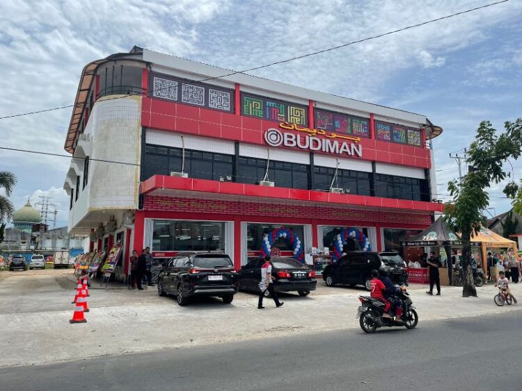 Swalayan Budiman, milik pengusaha lokal