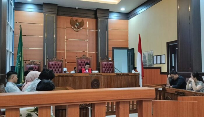 Status Tersangka Dibatalkan, Selebgram Minang Usi Gomes Menang Praperadilan