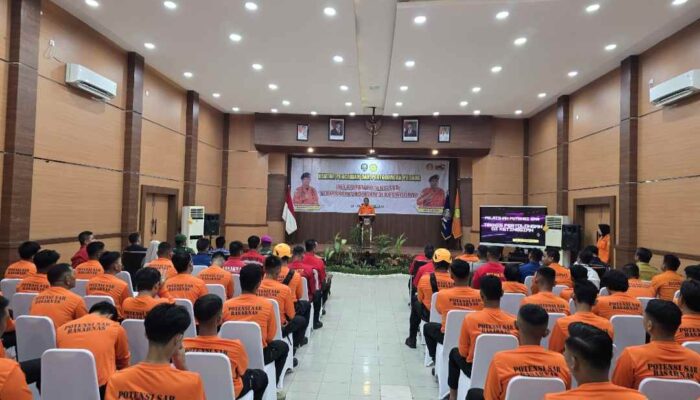 Kantor SAR Padang Gelar Pelatihan Pertolongan Ketinggian