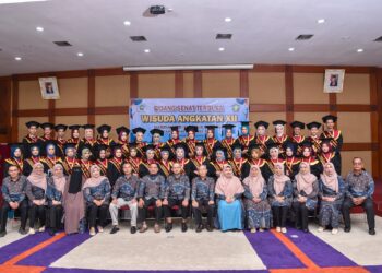 Wisuda Angkatan XII, Akfar IB Bukittinggi Perguruan Tinggi Kompetitif
