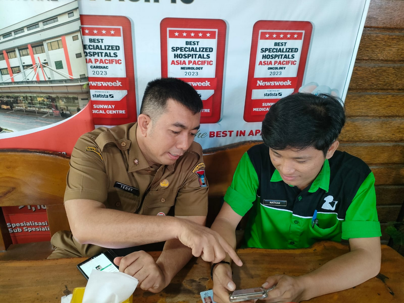 Pemerintah Kota Padang melalui Disdukcapil berhasil mencapai target 30 persen aktivasi Identitas Kependudukan Digital (IKD). 