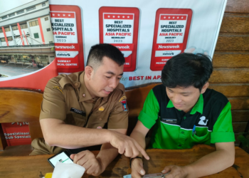 Pemerintah Kota Padang melalui Disdukcapil berhasil mencapai target 30 persen aktivasi Identitas Kependudukan Digital (IKD). 