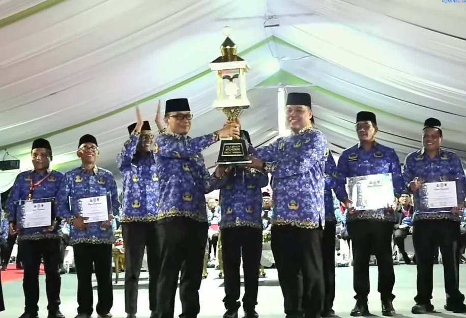 Pemerinta Provinsi Sumatra Barat atau Sumbar berhasil mempertahankan prestasi juara umum MTQ Korpri Nasional 2024.