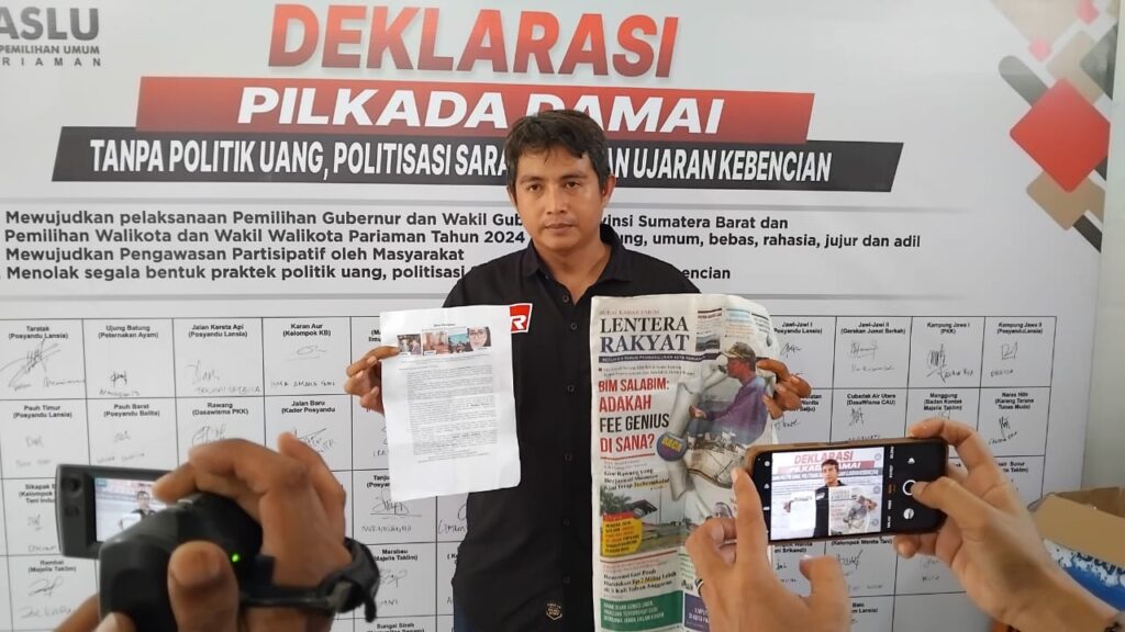 Tim Hukum 01 Pilkada Kota Pariaman melaporkan dugaan black campaign ke Badan Pengawas Pemilu atau Bawaslu Kota Pariaman.