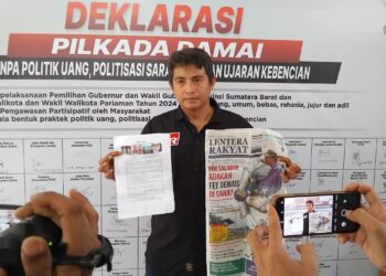Tim Hukum 01 Pilkada Kota Pariaman melaporkan dugaan black campaign ke Badan Pengawas Pemilu atau Bawaslu Kota Pariaman.