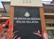 Kejari Solsel Tahan 7 Tersangka Korupsi Pembangunan Jembatan