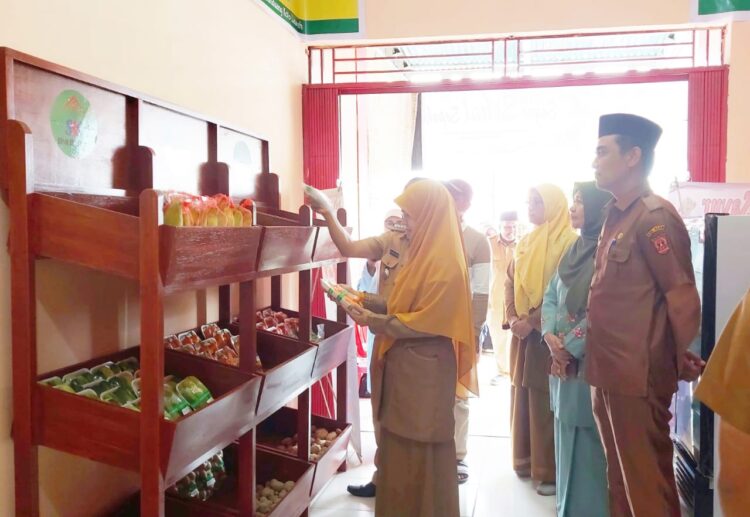 Gapoktan Sepakat Nagari Canduang Koto Laweh terapkan GAP dan luncurkan Outlet Sayur Sehat Prima 3. ist