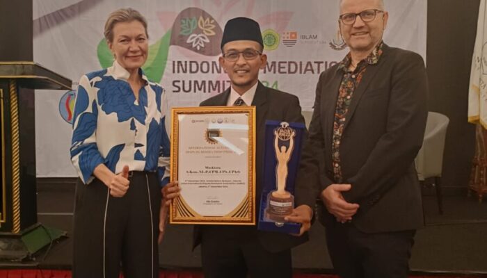 DSI dan IPPI Gelar Arbitration Week 2024 dan Indonesia Award Mediator, Wali Nagari Lareh Nan Panjang Boyong Dua Penghargaan