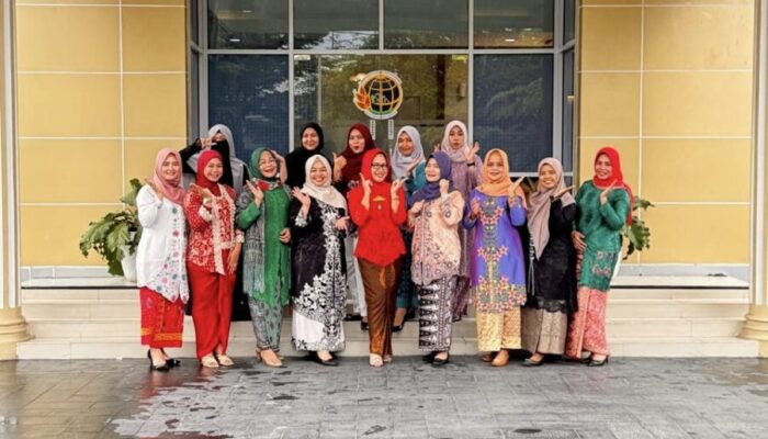 Karyawati Kantah Padang Pariaman Ikuti Peringatan Hari Ibu di Kanwil BPN Sumbar