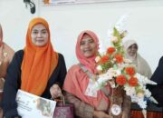 Peringati Hari Ibu, Nevi Zuairina Galakkan Lomba Merangkai Bunga