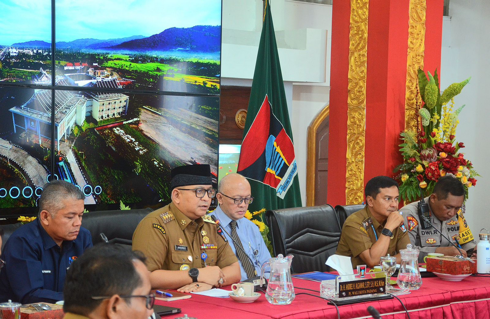 TPID Kota Padang mengantisipasi potensi kenaikan inflasi menjelang perayaan Natal dan Tahun Baru Nataru 2025.