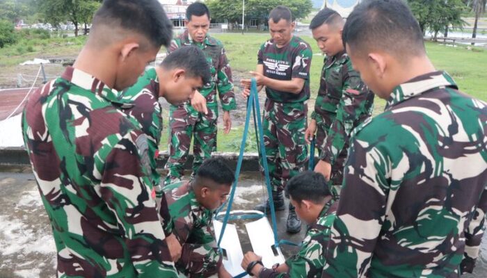 Sigap dan Tanggap Hadapi Bencana, Lanud Sutan Sjahrir Laksanakan Latihan Vertical Rescue