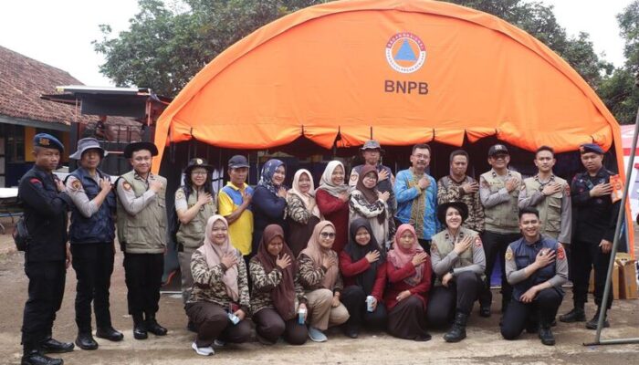 Pulihkan Semangat Anak-Anak Terdampak Longsor, Polri Gelar Trauma Healing di SDN Sukapanjang