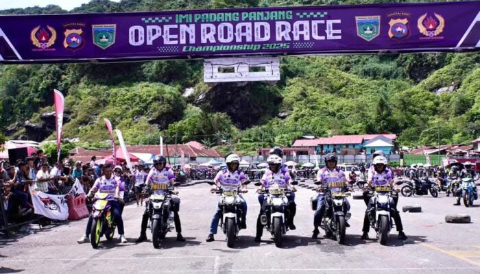 Rebutkan Piala Kapolda, Polres Padang Panjang Bersama IMI Gelar Open Road Race