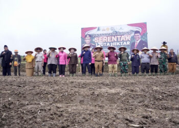 Polres Padang Panjang Turut Ambil Bagian Penanaman Serentak Satu Juta Hektare Jagung