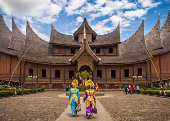 Menyoal Bahasa Ibu dalam Pendidikan Keluarga