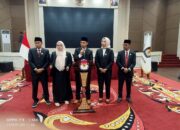 KPU Dharmasraya Tetapkan Pasangan Annisa dan Lely sebagai Bupati dan Wakil Bupati Terpilih