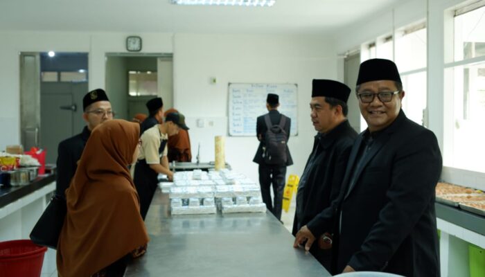 Bahas Badan Usaha, Ponpes Al-Irsyad Bukittinggi Kunjungi PPDA Garut