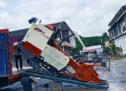 Komitmen Bangun Minangkabau, Rico Alviano Berikan Bantuan Mesin Combine untuk Masyarakat