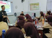 Asintel Kejati Sumbar Mengajar di SMA 1 Padang
