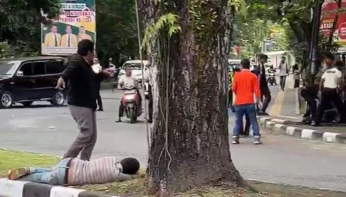 Rebutan Penumpang, Sesama Agen Bus AKDP di Padang Duel, Satu Tewas