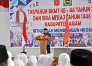 Bupati Agam Hadiri Tasyakuran BKMT ke-44 dan Peringatan Isra Mi’raj Nabi Muhammad SAW 1446 Hijriah