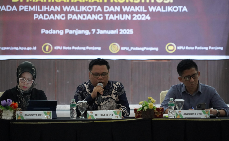 Komisi Pemilihan Umum atau KPU Padang Panjang gelar Rapat Koordinasi Persiapan Penyelesaian Sengketa Pemilihan di Mahkamah Konstitusi (MK).