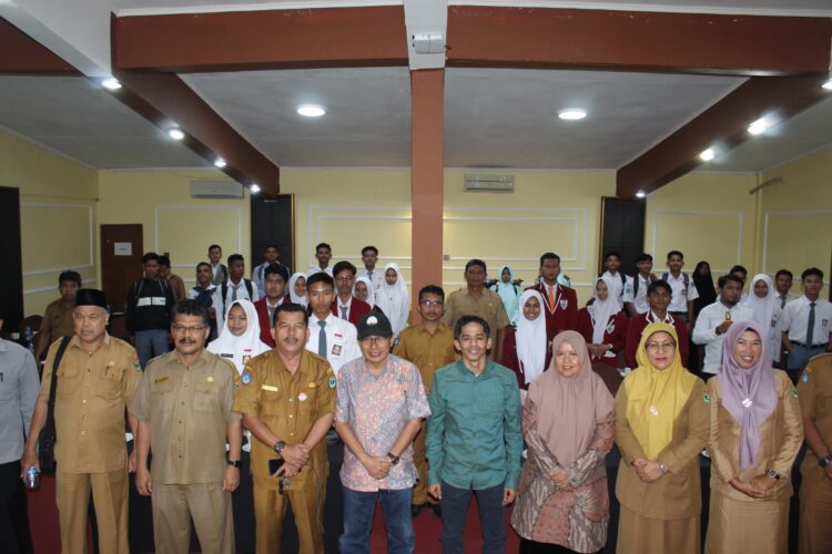 Bawaslu Padang Pariaman gelar pengawasan pemilu partisipatif bagi pemilih pemula se Kabupaten Padang Pariaman di Grand Buana Lestari Hotel, 20/8/2024