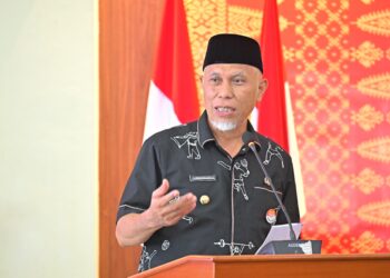 Gubernur Mahyeldi Minta Pemkab/Pemko Segera Susun Roadmap Rencana Aksi Penuntasan Pengelolaan Sampah.