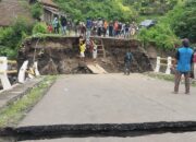 Banjir Bandang Kabupaten Bima : Tiga Orang Meninggal Dunia, Lima Masih Hilang