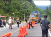 Jalan di Malibou Anai Terban, Jalan Padang-Bukittinggi Diberlakukan Buka Tutup