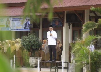 Kian Menghawatirkan, Ketua DPRD Ajak Siswa SMKN 1 Kota Solok Bijak Bermedsos