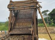 Polisi Sita Alat Berat, 8 Pelaku Tambang Emas Ilegal Ditangkap di Sumbar!