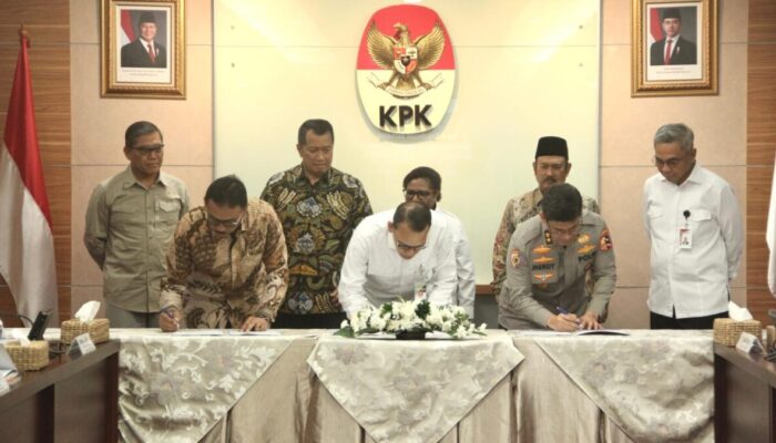 Irjen Kementerian ATR/BPN Saksikan Penandatanganan SKB Timnas PK dan Pelaksanaan Aksi Pencegahan Korupsi 2025–2026