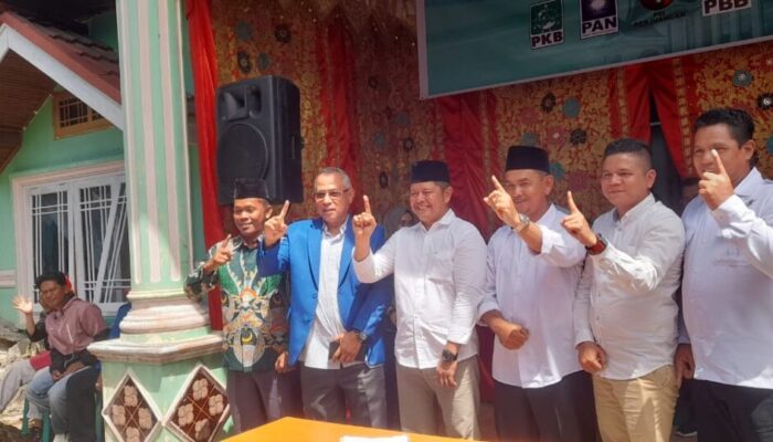 Usai PHPU, Paslon 01 Deklarasikan Pasangan Calon Bupati Welly Suhery dan Wakil Bupati Parulian Dalimunte