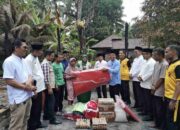 Bantuan Dinsos dan Baznas untuk Korban Kebakaran di Korong Kayu Mudo
