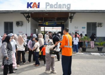 36 Anak Panti Asuhan Difasilitasi Naik Kereta Api Gratis pada Hari Pertama GAPEKA 2025