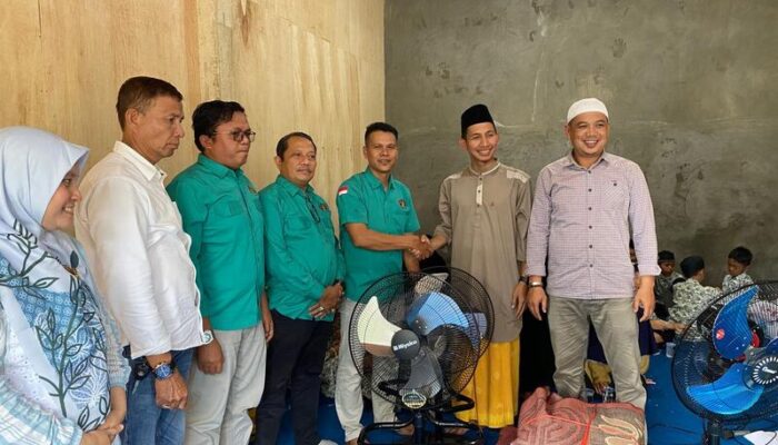 Rangkaian HPN 2025, PWI Dharmasraya Santuni Santri Rumah Tahfiz Raudhah