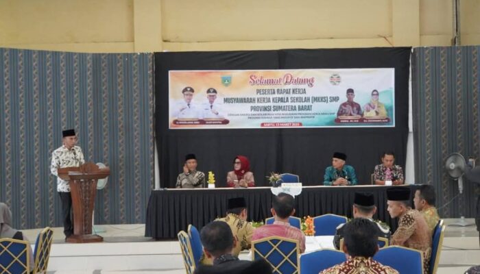 Dibuka Wawako, MKKS SMP Sumbar Gelar Raker di Padang Panjang